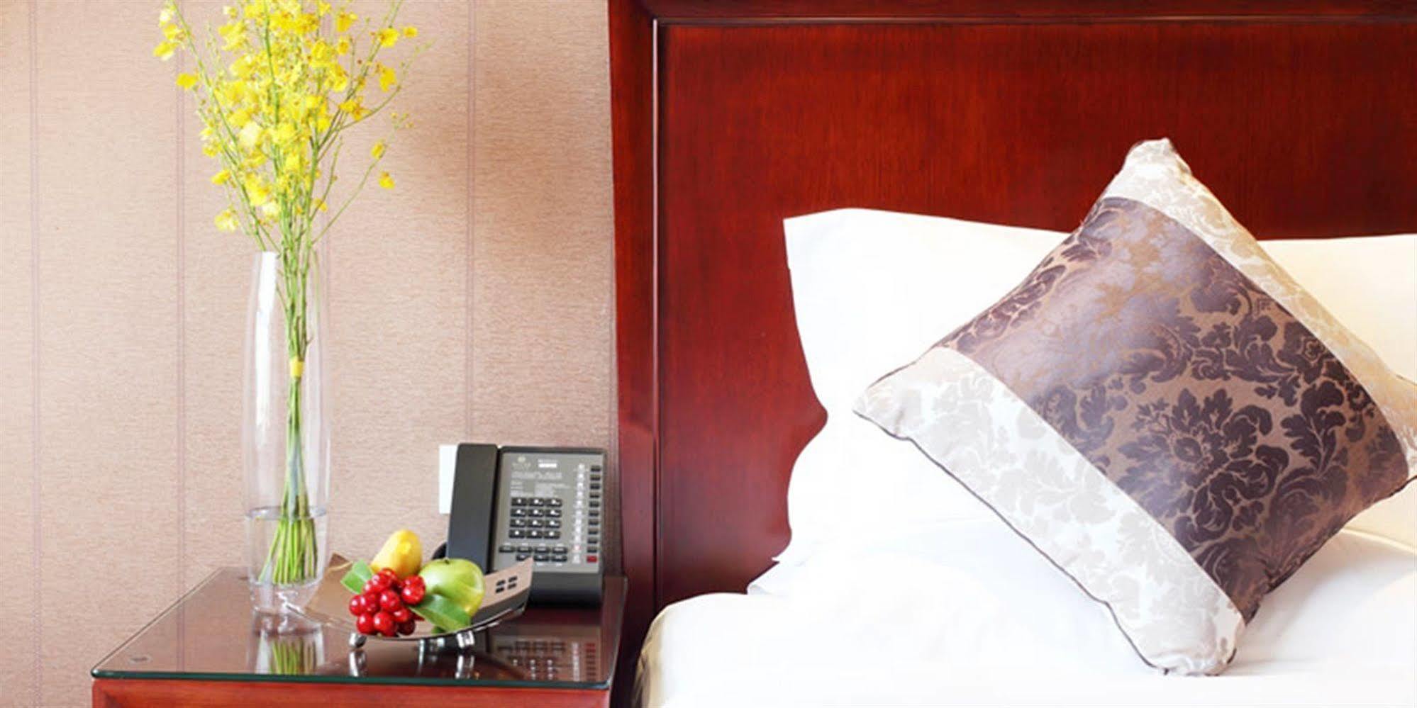 Yiwu Yi He Hotel Exterior photo